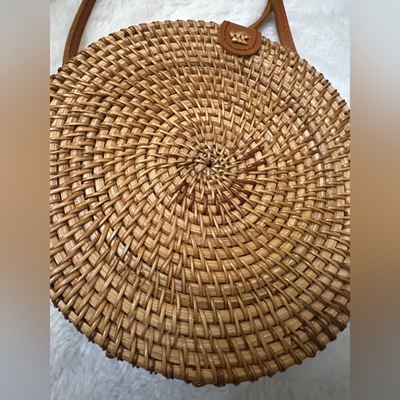 Rattan Woven Round Bag - Picture 5 of 13